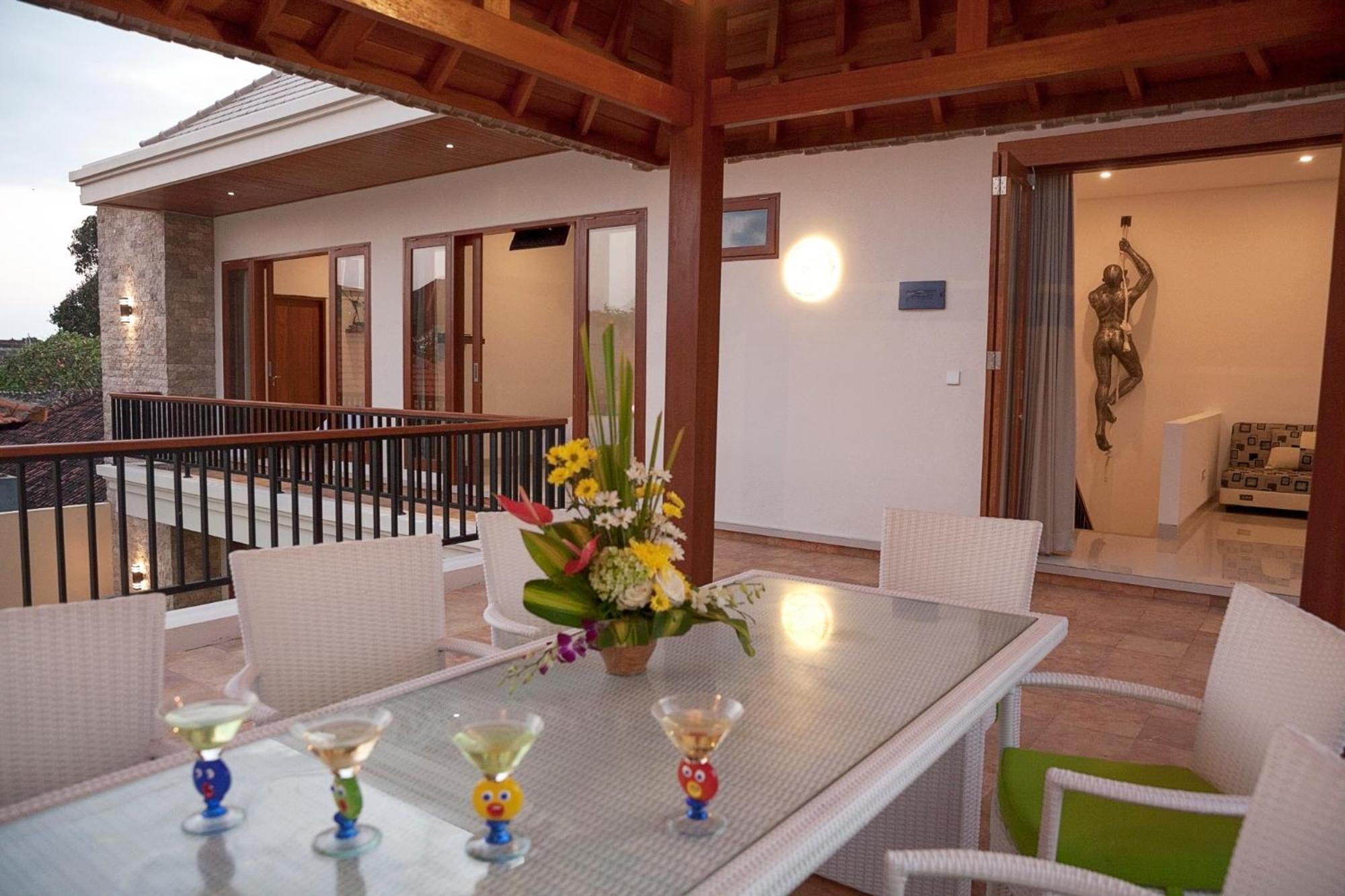 Pineapple Villa Sanur Экстерьер фото